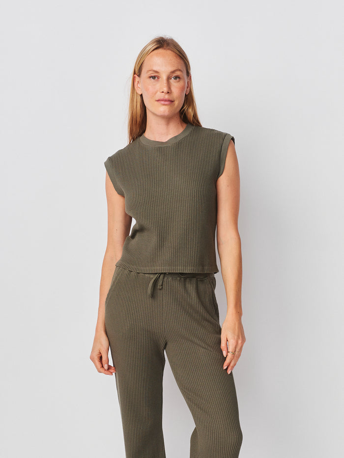 Sundry Cropped Muscle Tank in Signature Green