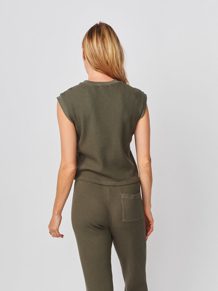 Sundry Cropped Muscle Tank in Signature Green
