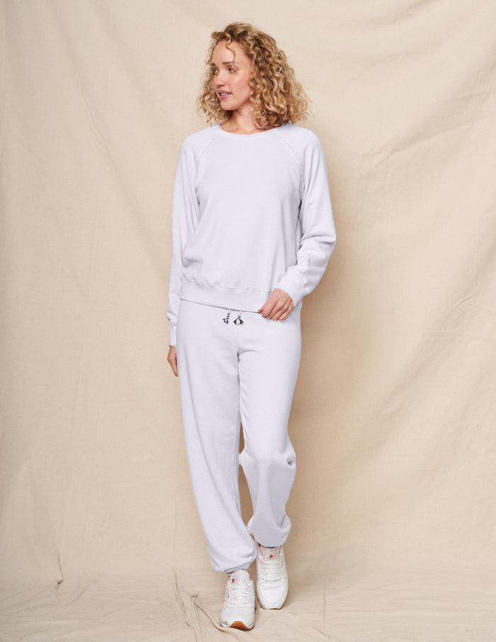 Sundry Raglan Sweatshirt in Optic White