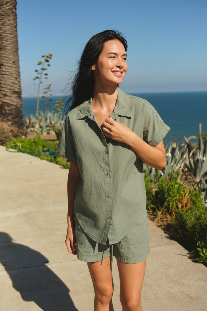 Sundry Roll Short Sleeve Shirt in Loden
