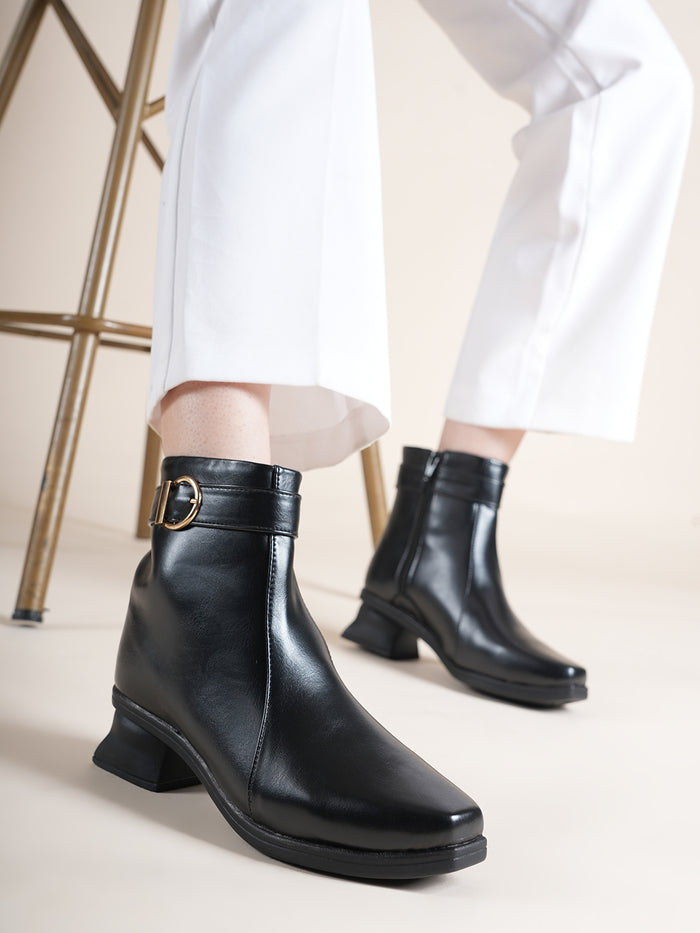 Black / 36